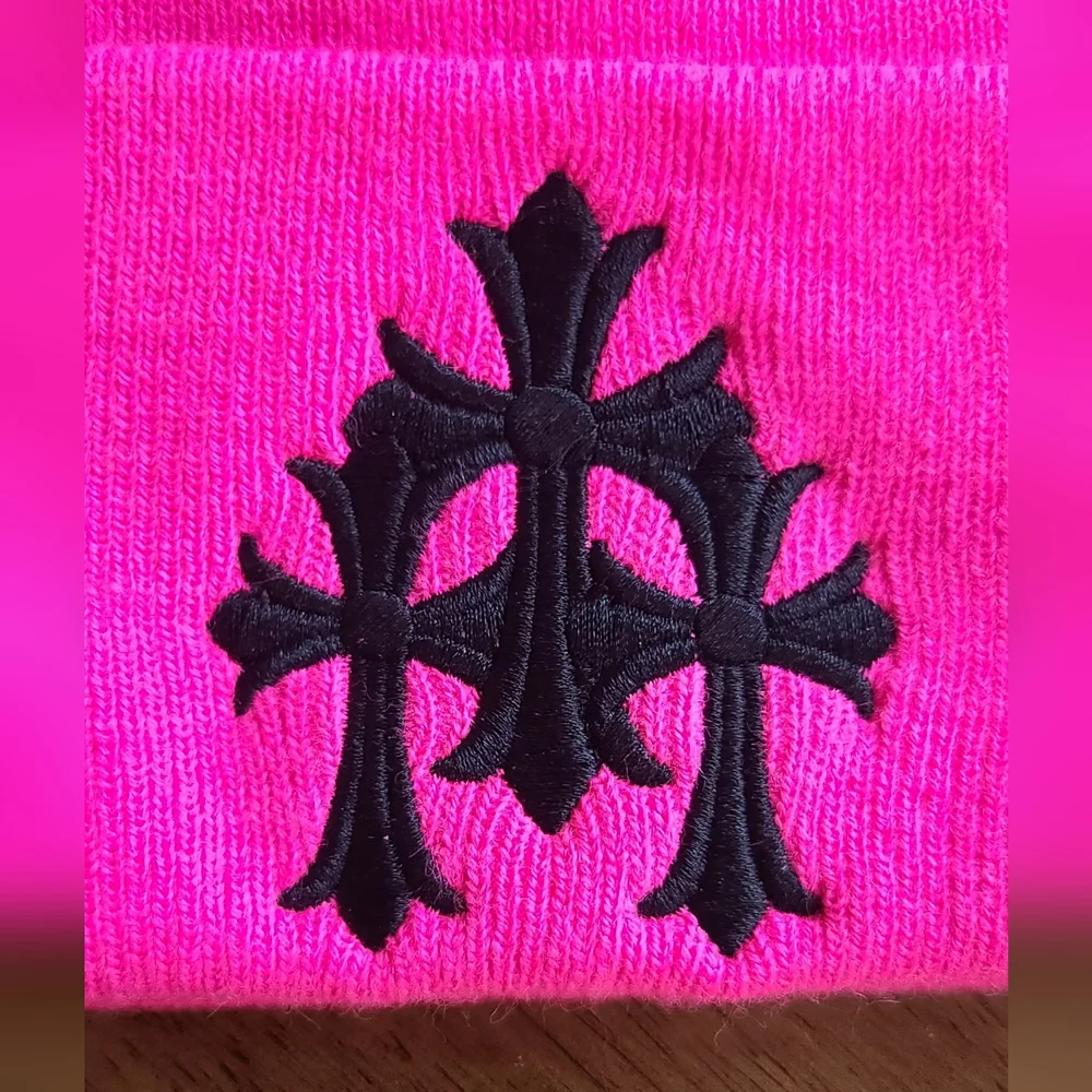 CHROME HEARTS cemetery cross patch beanie hat NWOT Never Worn - Picture 2 of 6